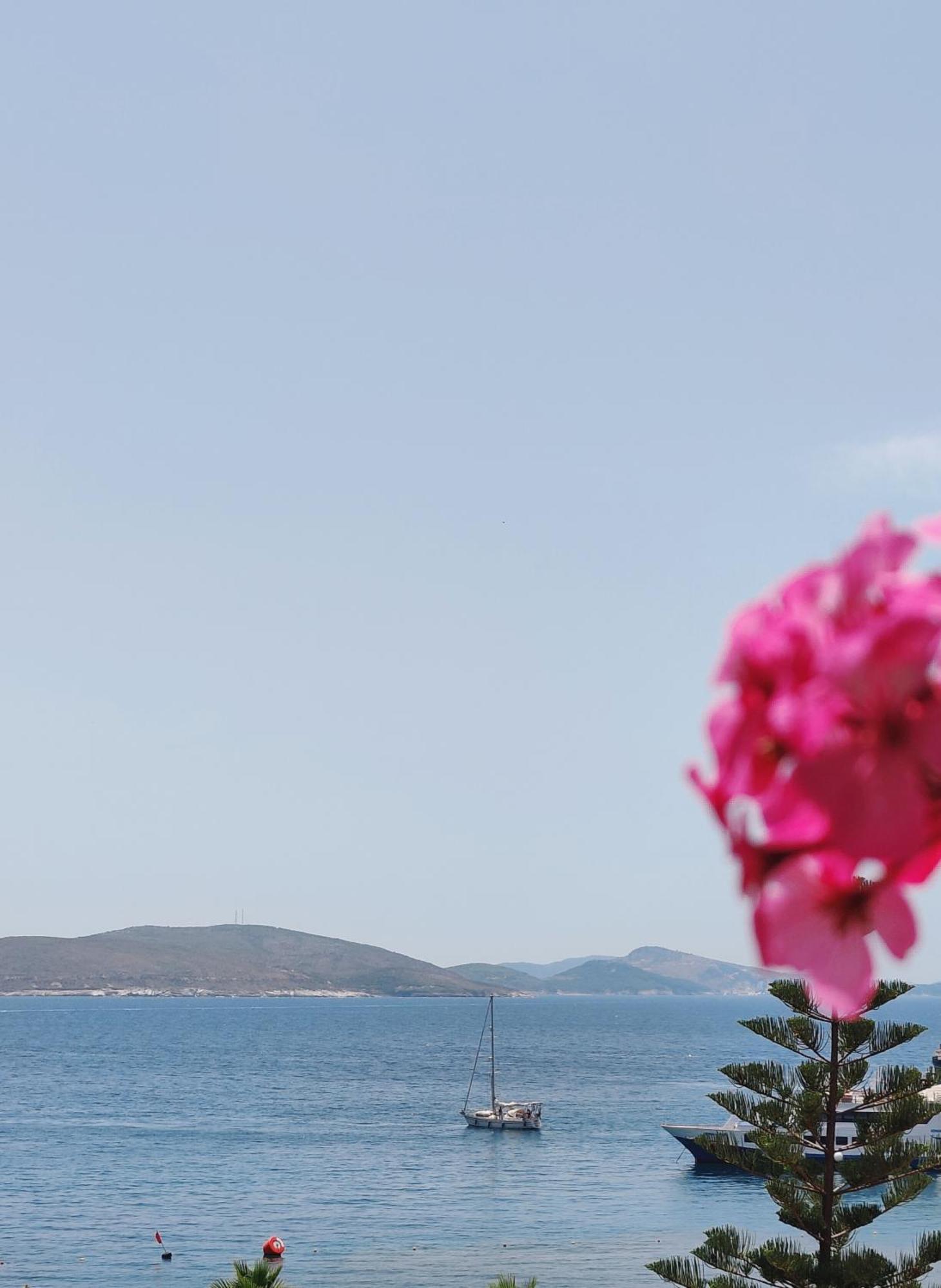 Villa Margarit Boutique Hotel Саранда Екстер'єр фото